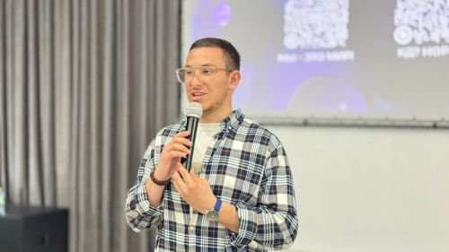 «Алдынгылар хәрәкәте» активистлары МХОда катнашкан егетләр белән очрашты