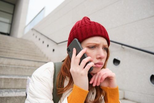 «Никахка өч көн калгач шалтыратты ул. «Мин әле моңа әзер түгел икән», – диде...» (тормыштан)