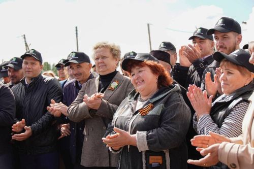 ТР Рәисе Яшел Үзәндә: Авыл хуҗалыгына ярдәм итү югары дәрәҗәдә!