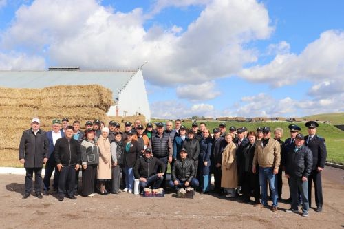 ТР Рәисе Яшел Үзәндә: Авыл хуҗалыгына ярдәм итү югары дәрәҗәдә!