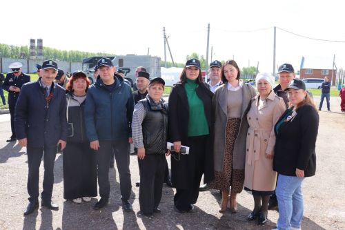 ТР Рәисе Яшел Үзәндә: Авыл хуҗалыгына ярдәм итү югары дәрәҗәдә!