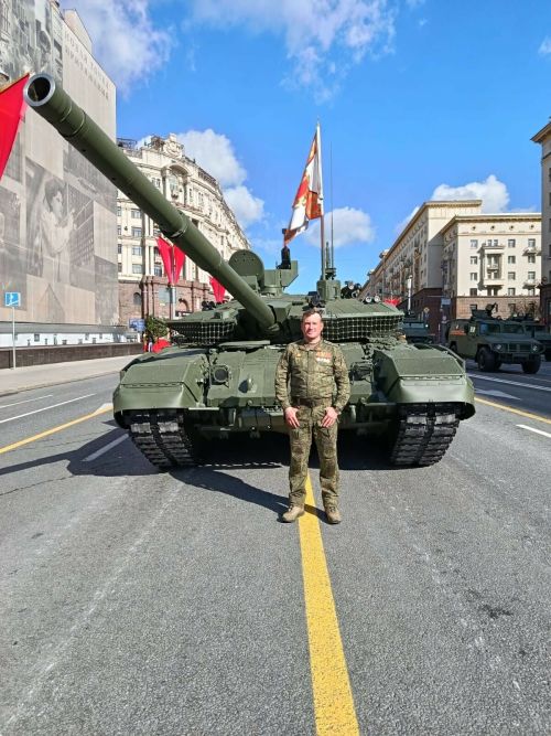 Сарман егете Нәфис Нуриәхмәтов Мәскәүдә парадта җитәкчелек иткән: «Күңелдә горурлык!»