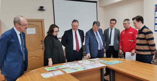 ПОЗиС АҖдә үз хезмәткәрләре турында кайгыртуга җитди караш куелган һәм бу юнәлештә гел яңарышка омтылу, эзләнү