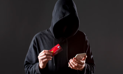 Икътисад фәннәре докторы мошенникларга акча җибәргән һәм үз-үзенә кул салган