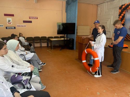 «ТР ОСВОД» Яшел Үзән бүлекчәсе хезмәткәрләре су объектларында куркынычсызлык чаралары турында искә төшерә