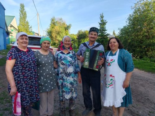 Яшел Үзән районы Олы Шырдан авылында сөлге җыю йоласын оештырдылар