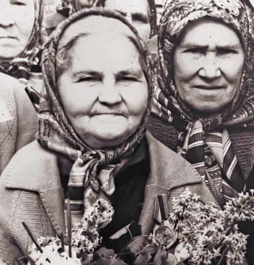 «Баскан җирдән йоклап алырга өй­рән­дем...» (сугыш истәлекләре)