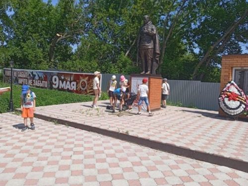 Яшел Үзәннең Норлат авылында «Туган җирең буйлап сәяхәт» квест-уены уздырганнар