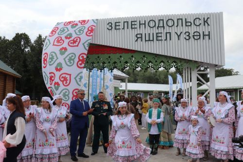 Яшел Үзән ишегалды Казан Сабантуе кунакларын таң калдырды