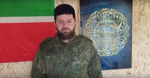 Татарстан мөфтие ярдәмчесе Мөхәммәд хәзрәт Хәйруллаев (“Батыр” батальоны имамы) МХО зонасыннан Корбан бәйрәме белән котлау җибәргән