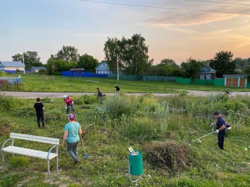 Акъегет авылы халкы өмәгә чыккан