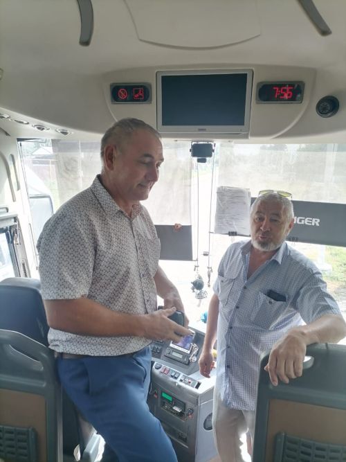 «Өмет» волонтерлар төркеме һәм МХО катнашучыларның аналары Яңа Кырлай авылына сәяхәт кылды