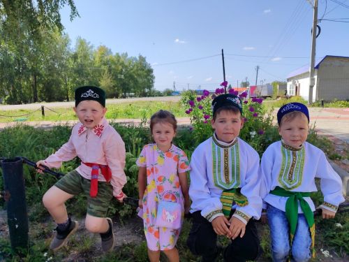 Бишнә авылы мәдәният йорты каршында бик матур чара узган