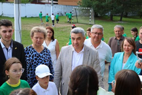«Дельфин» шифаханәсе базасында балаларның һәм яшьләрнең «Тартария» интеллектуаль иҗаты төбәкара форумы уза
