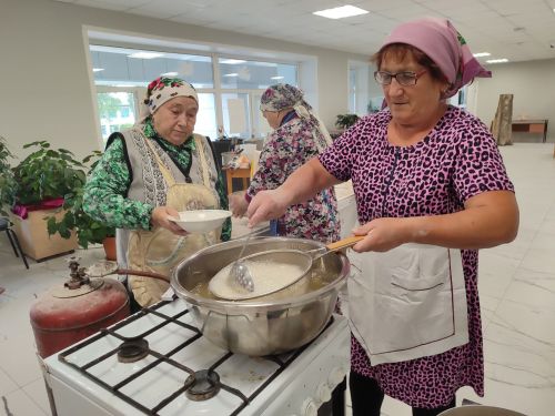 Махсус хәрби операциядәге егет-кызларыбызга гуманитар ярдәм җибәрү дәвам итә
