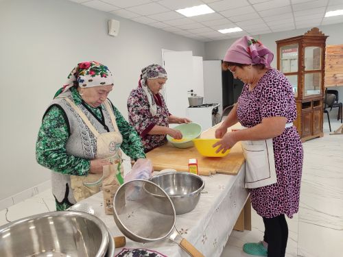 Махсус хәрби операциядәге егет-кызларыбызга гуманитар ярдәм җибәрү дәвам итә