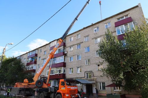 Яшел Үзән районында күпфатирлы йортларга капиталь ремонт программасы буенча эшләр дәвам итә