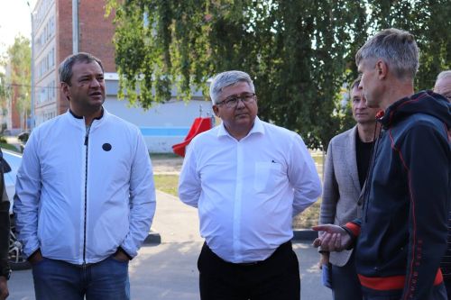Яшел Үзән районында күпфатирлы йортларга капиталь ремонт программасы буенча эшләр дәвам итә