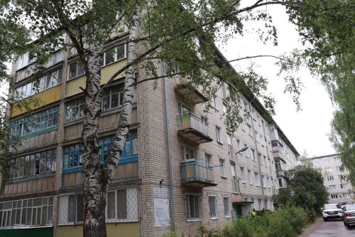 Яшел Үзәндә күпфатирлы йортларны капиталь ремонтлау программасы буенча эшләр дәвам итә