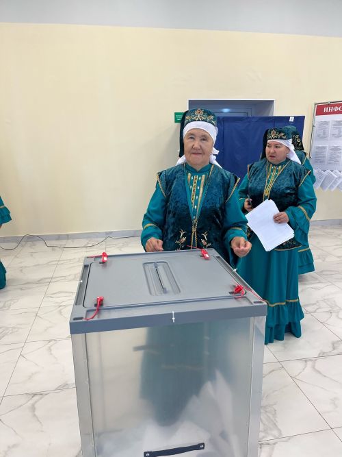 Нәрсә дисәгез дә, авыл җирендә сайлаулар күңеллерәк, җанлырак уза