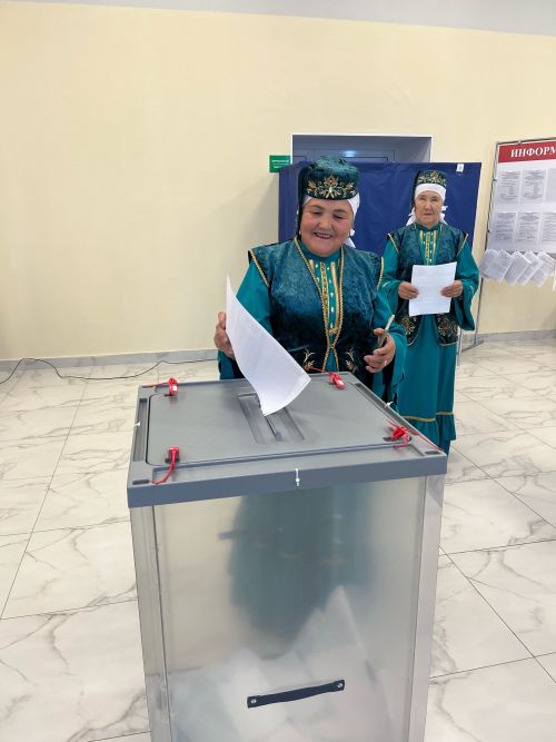 Нәрсә дисәгез дә, авыл җирендә сайлаулар күңеллерәк, җанлырак уза