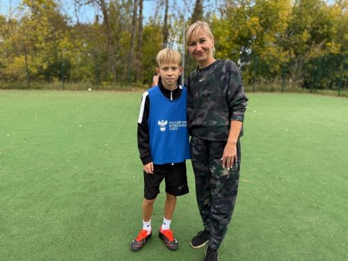 Әйшә гимназиясендә «Футболчылар гаиләсе» дигән футбол беренчелеге узган