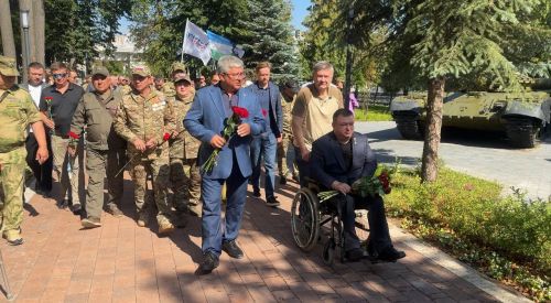 «Зур горурлык бу»: 75 МХО ветераны һәм Россия Герое Яшел Үзәндә булды