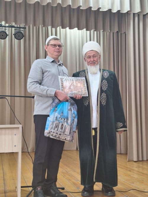 Мулла Илендә «Яшь буынны саклауда рухи һәм патриотик тәрбиянең әһәмияте» дип исемләнгән очрашу узды