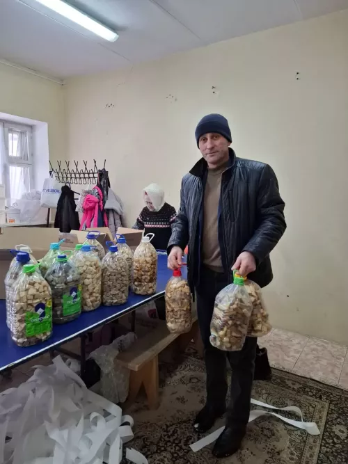 Олы Ачасыр авыл җирлеге мөслимәләре МХО катнашучыларына сухарилар киптергән
