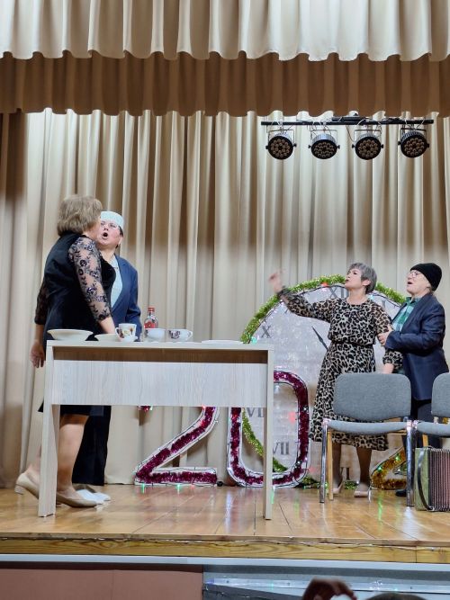 Мулла Иле мәдәният йортында «Яңа ел сәгате» дип исемләнгән чара узды
