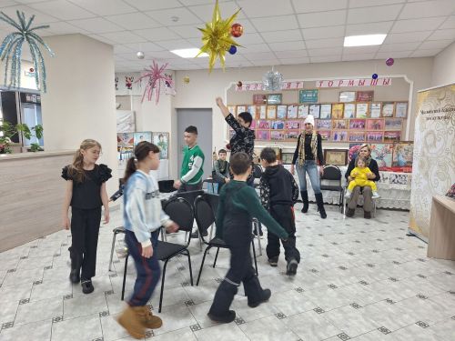 Мулла Илендә балаларга «Яңа ел могҗизалары» исемле уеннар уздырдылар