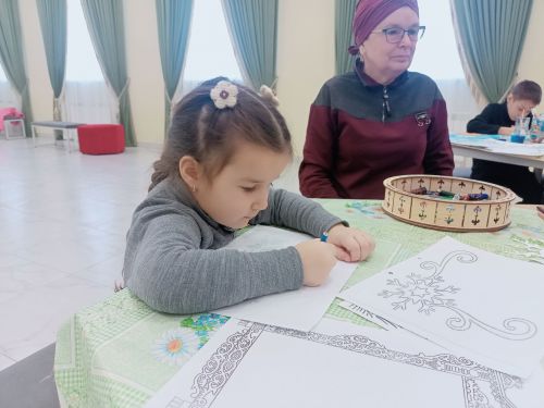 Олы Ачасыр авылында балалар өчен рәсем бәйгесе узды