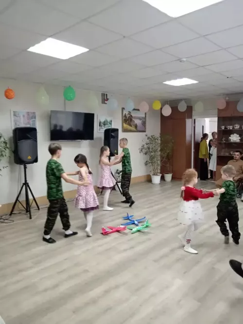 Норлат балалар йорты тәрбияләнүчеләре өлкәннәр өчен концерт куйды