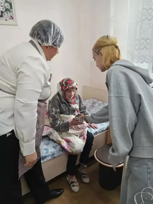 Норлат балалар йорты тәрбияләнүчеләре өлкәннәр өчен концерт куйды
