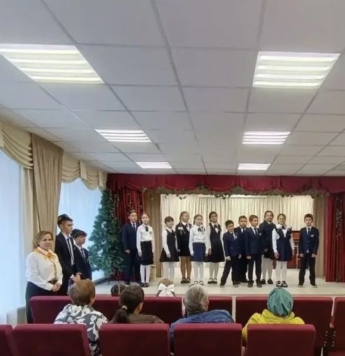 Әйшә гимназиясендә «Әбием, әбекәем» дип исемләнгән җылы һәм күңелле кичә узды
