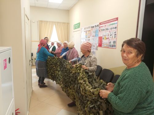 Уразлы мәдәният йортында маскировка челтәрләре үрү дәвам итә