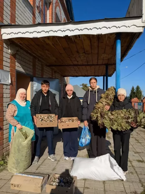 Олы Ачасыр, Мулла Иле, Зур Өтәк авыллары халкы маскировка челтәрләре үрүдә катнаша