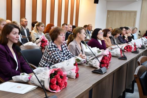 Халыкара укытучылар көне белән!