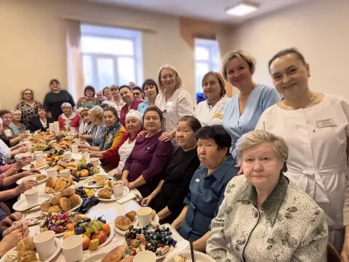 Яшел Үзән район үзәк хастаханәсе өлкәннәр өчен бәйрәм оештырды