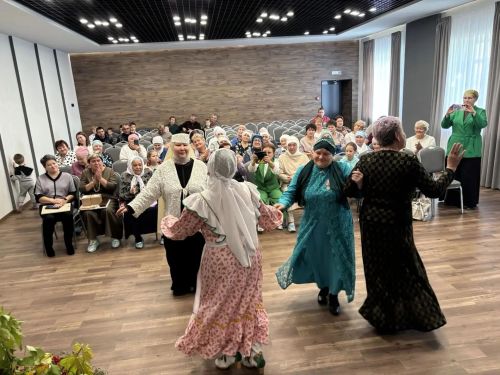 Норлат балалар йортында лаеклы ялда булган хезмәткәрләр өчен матур бәйрәм оештырылды