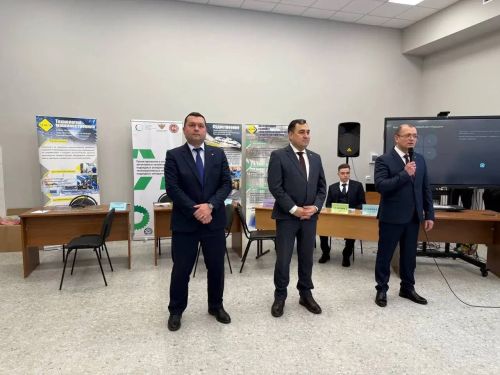 Яшел Үзән укучыларын суднолар төзү дөньясына «штурвал артына» бастырдылар