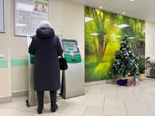Балалар поликлиникасында түбә ишелгән