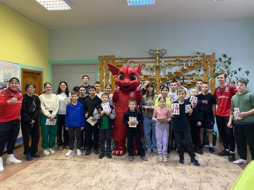 «Рубин» футболчылары Норлат балалар йортына кунакка килде