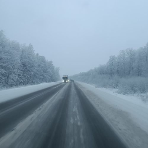 Татарстандагы М5 трассасы участогында автобуслар һәм йөк машиналары хәрәкәте чикләнде