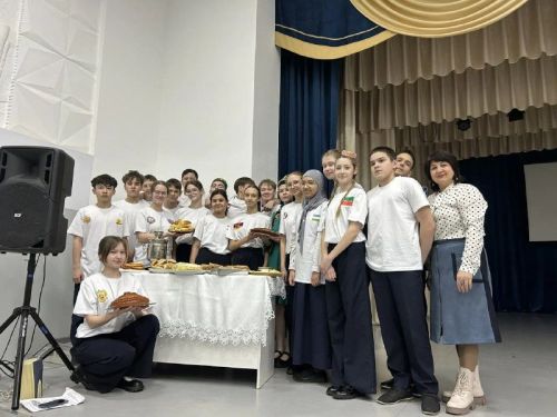 Әйшә гимназиясендә Россиядә халыклар бердәмлеге елын ачу тантанасы узды