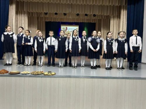 Әйшә гимназиясендә Россиядә халыклар бердәмлеге елын ачу тантанасы узды