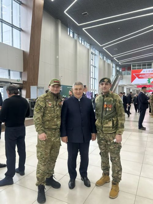 Ватанны саклаучылар көне уңаеннан Казань Экспо мәйданында тантаналы чара узды