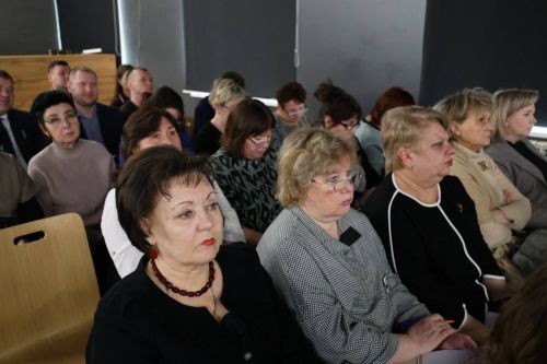 Яшел Үзәндә балигъ булмаганнар арасында хокук бозуларны профилактикалау буенча утырыш узды