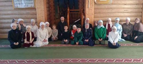 Әйшә авылы мәчетендә ифтар ашы уздырылды