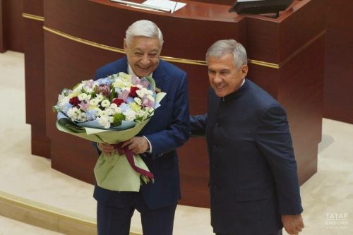 Фәрит Мөхәммәтшин ТР Дәүләт Советы спикеры вазифасыннан китте